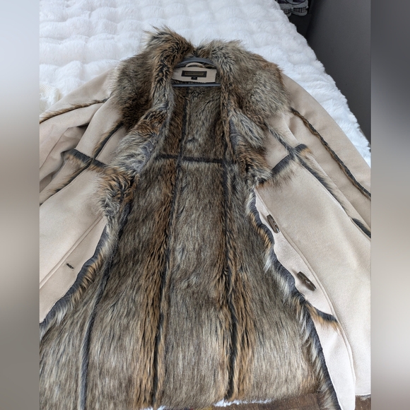 Black Rivet Coat - Picture 1 of 8